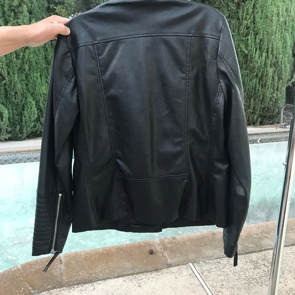 H&M Sleek Black Faux Leather Jacket with Silver Accents - Picture 3 of 6